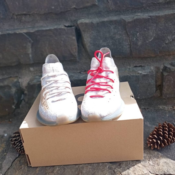 Adidas Yeezy Boost 380 in Pepper
